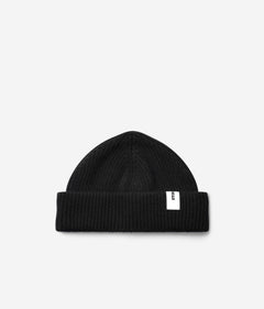 Black Beanie 03 short-fit fisherman beanie in merino wool, product view