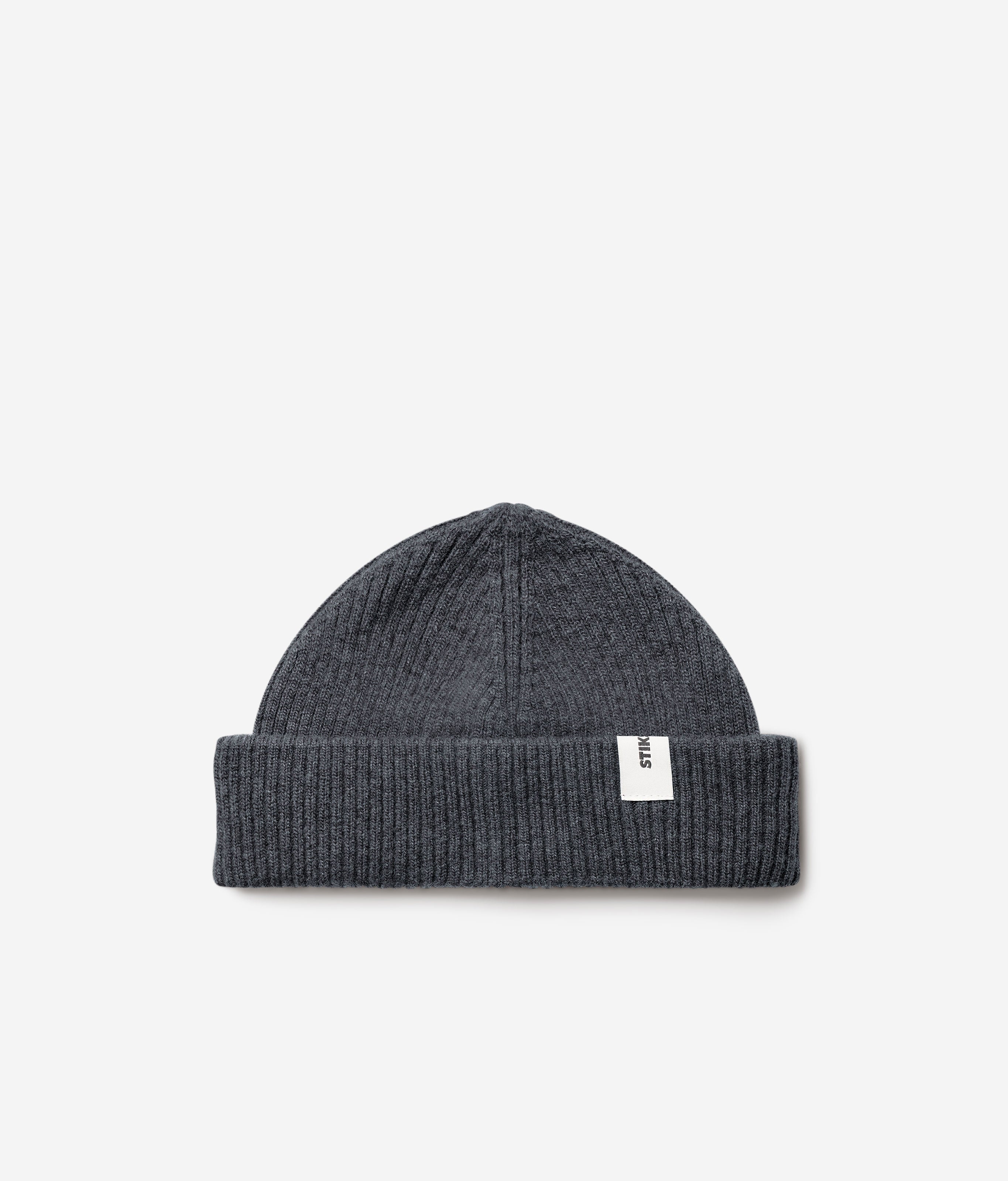 Dark Grey Beanie 03 short-fit fisherman beanie in merino wool, product view