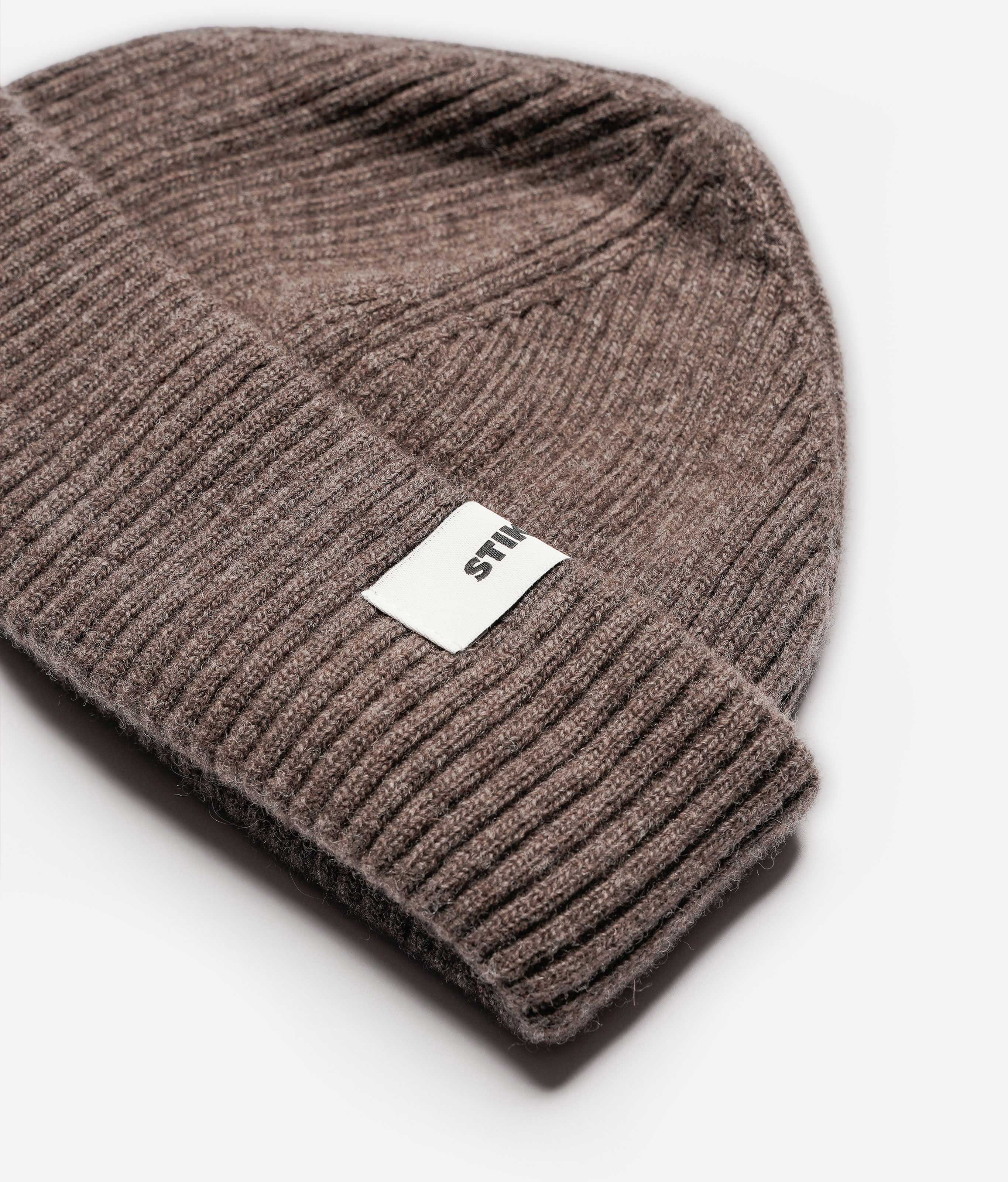 Taupe Beanie 03 short-fit fisherman beanie in merino wool, alternate product view